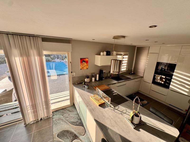 Maison - 111 m² - 4 pièces