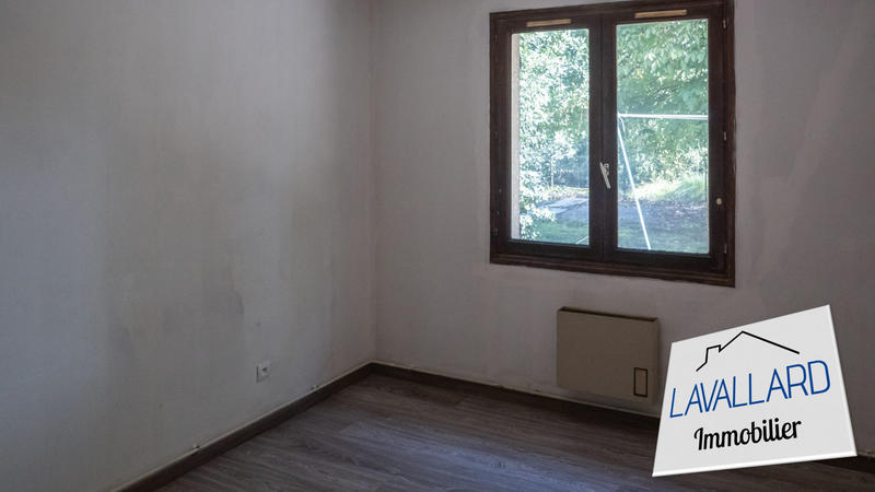 Maison - 80 m² - 5 pièces