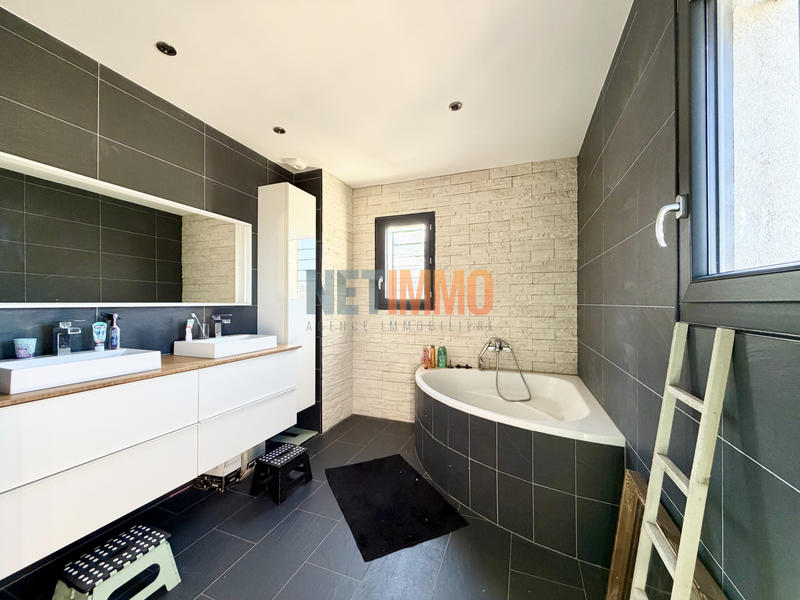 Villa - 103 m² - 4 pièces