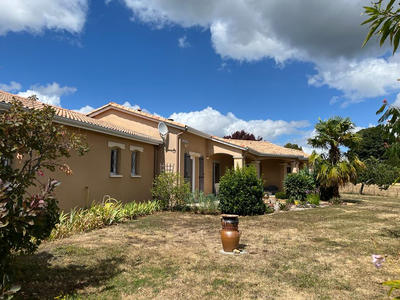 Maison - 141 m² - 7 pièces