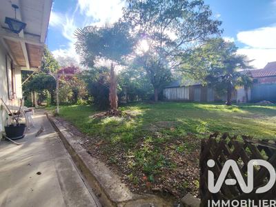 Maison - 202 m² - 6 pièces