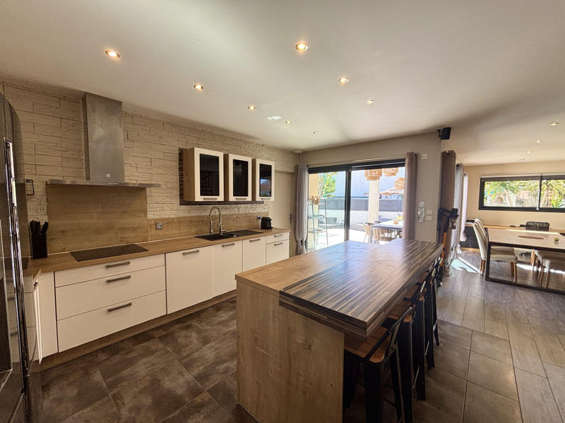 Maison - 147 m² - 6 pièces