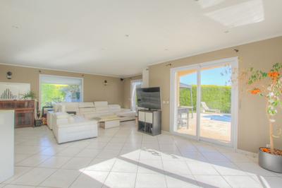 Maison - 160 m² - 5 pièces