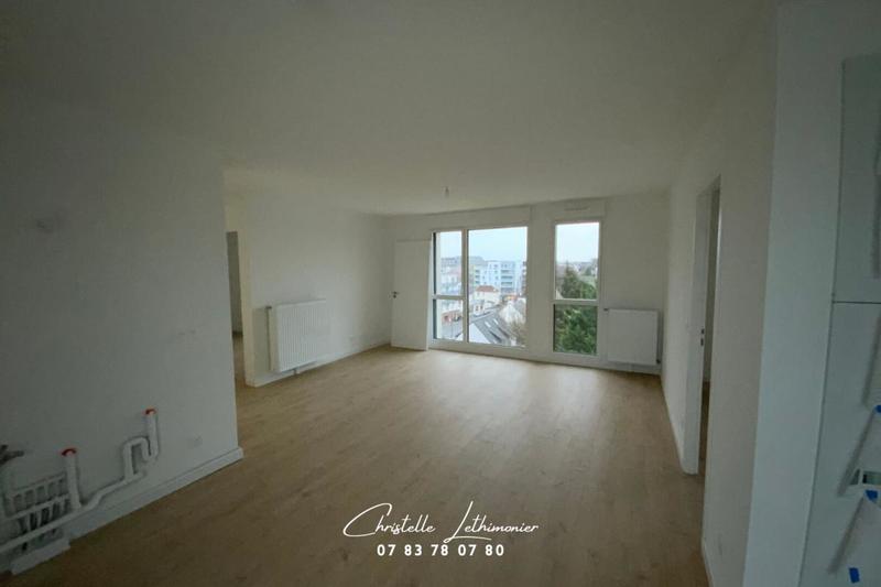 Appartement - 96 m² - 5 pièces