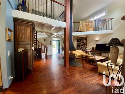 Maison - 245 m² - 7 pièces