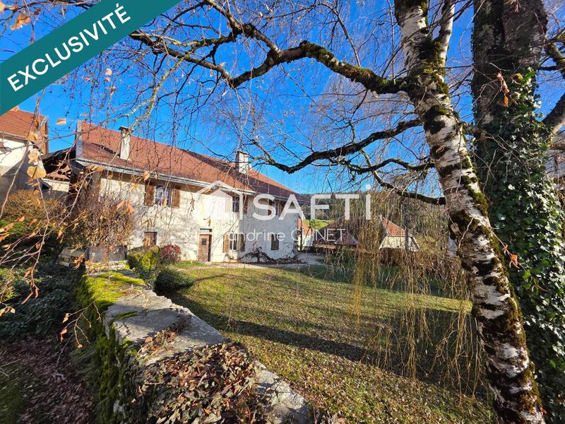 Maison - 270 m² - 10 pièces