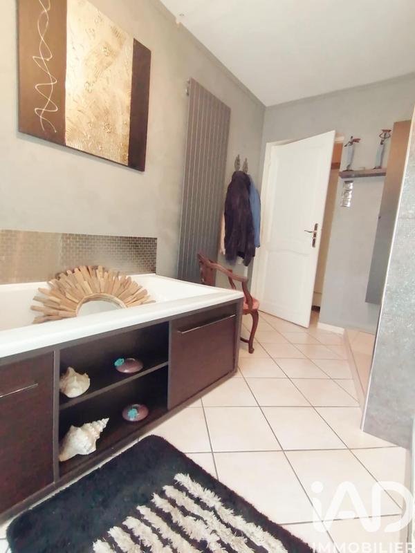 Maison - 150 m² - 9 pièces