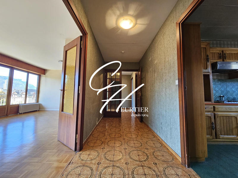 Appartement - 112 m² - 4 pièces