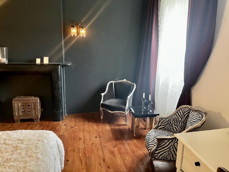 Propriété - 570 m² - 20 pièces