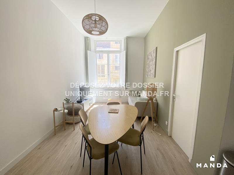 Chambre - 10 m² - 4 pièces