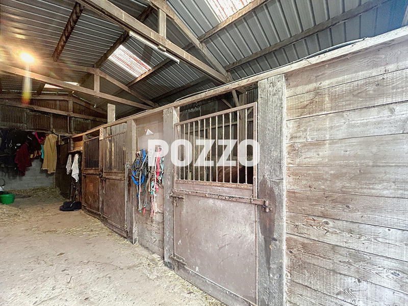 Maison - 12 840 m² - 2 pièces