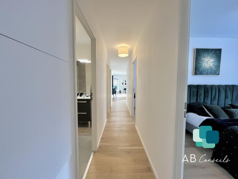 Appartement - 100 m² - 4 pièces