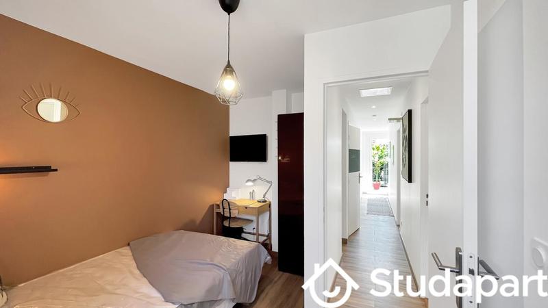 Chambre - 14 m² - 1 pièce