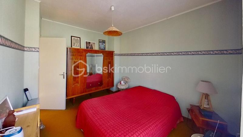 Maison - 99 m² - 5 pièces