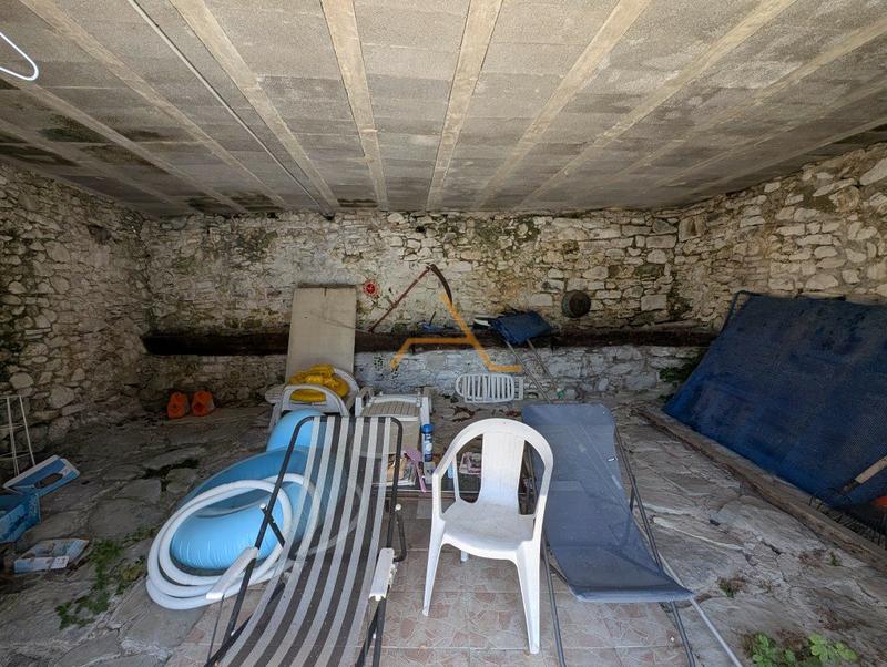 Maison en pierre - 140 m² - 6 pièces