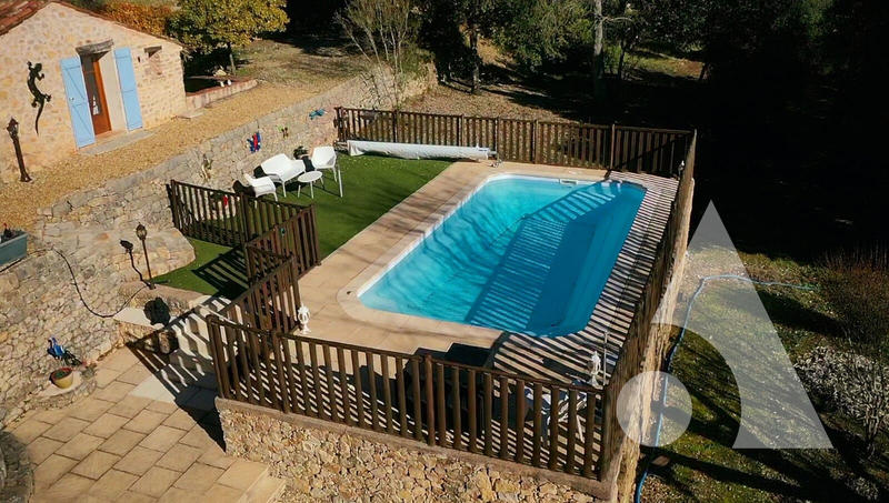 Maison - 161 m² - 6 pièces