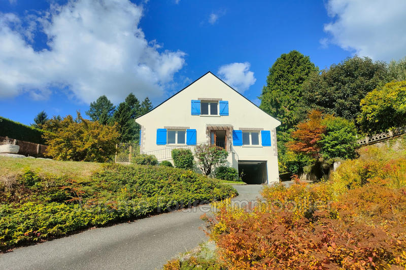 Maison - 141 m² - 6 pièces