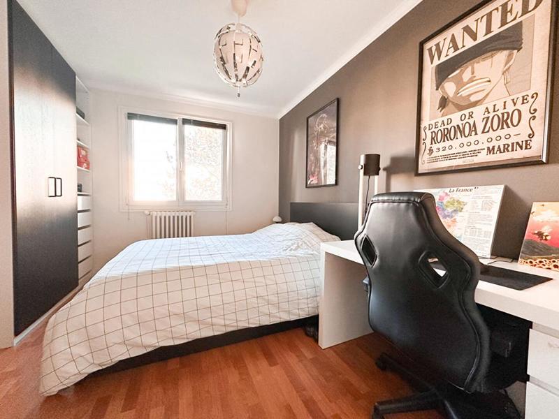 Appartement - 82 m² - 4 pièces