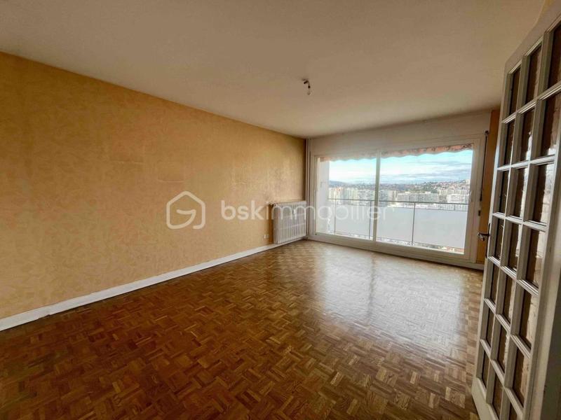 Appartement - 76 m² - 4 pièces