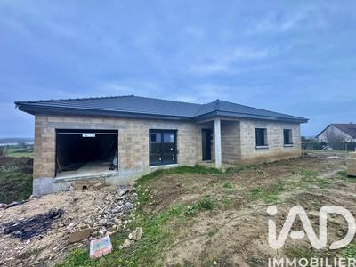 Maison - 144 m² - 5 pièces