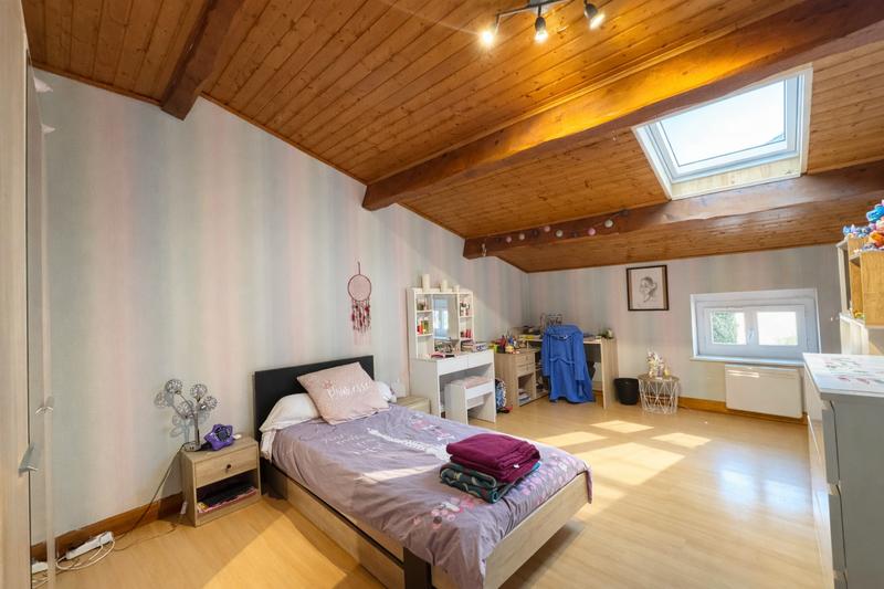 Maison - 209 m² - 7 pièces