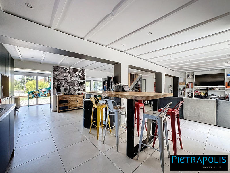 Maison - 140 m² - 6 pièces