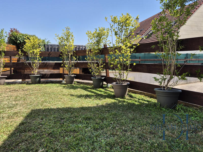 Maison - 92 m² - 5 pièces