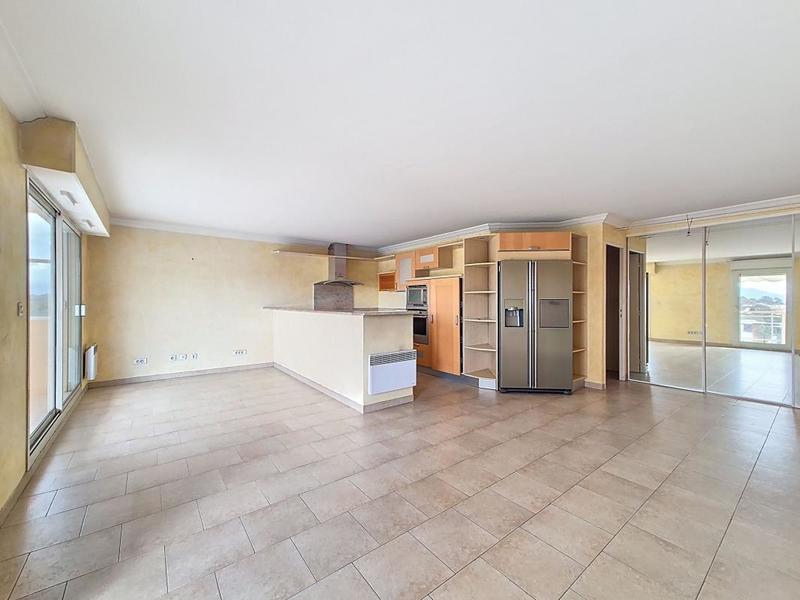 Appartement - 95 m² - 4 pièces