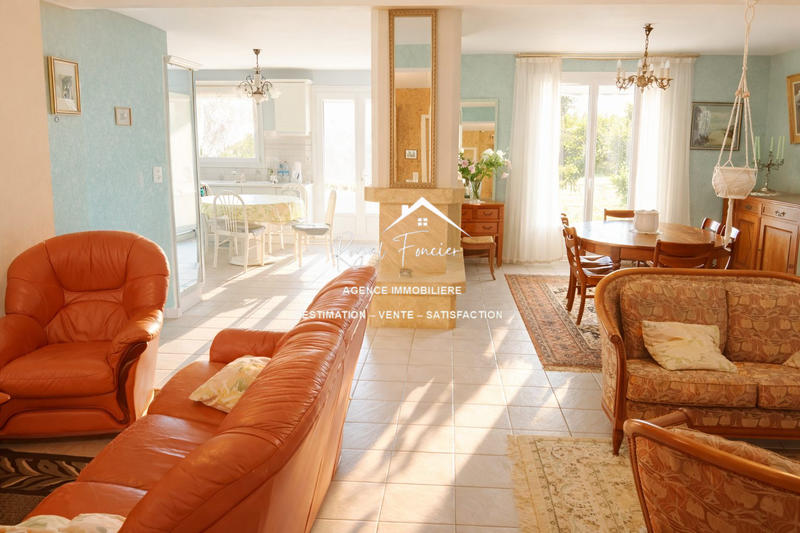 Maison - 196 m² - 5 pièces