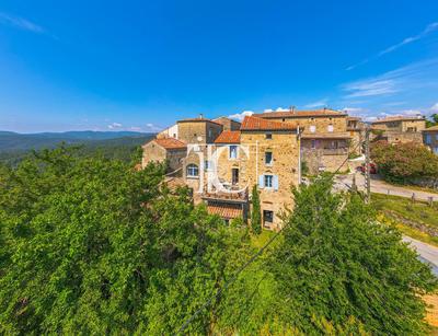 Maison en pierre - 130 m² - 6 pièces