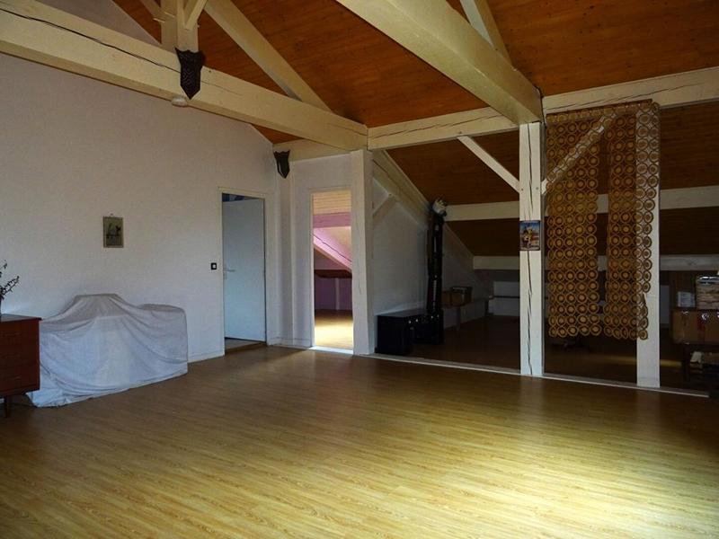 Maison - 251 m² - 8 pièces