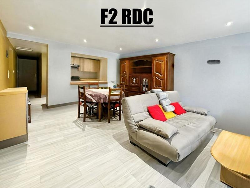 Immeuble - 170 m² - 7 pièces