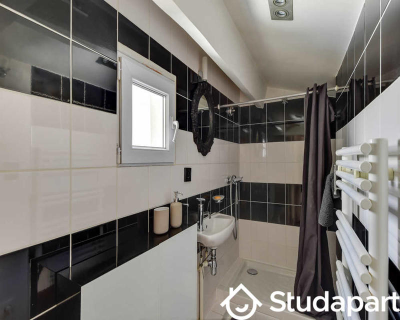 Chambre - 40 m² - 1 pièce