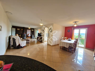 Maison - 132 m² - 5 pièces