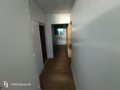 Local commercial - 82 m² - 6 pièces