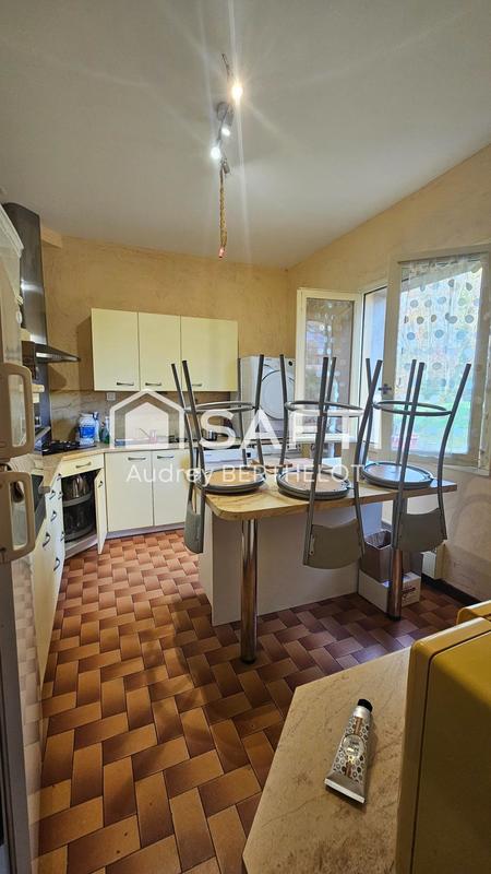 Maison - 380 m² - 15 pièces