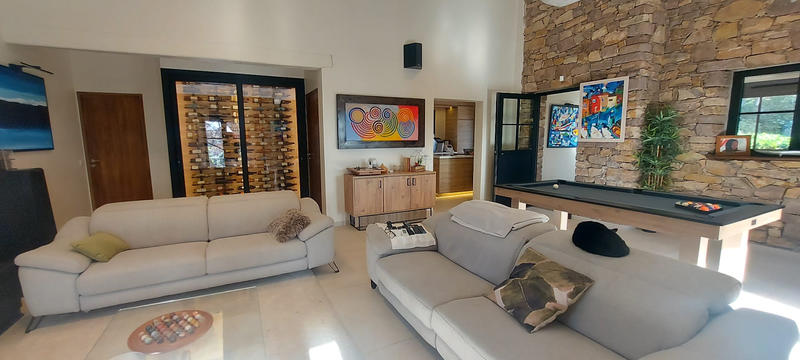 Mas - 160 m² - 5 pièces