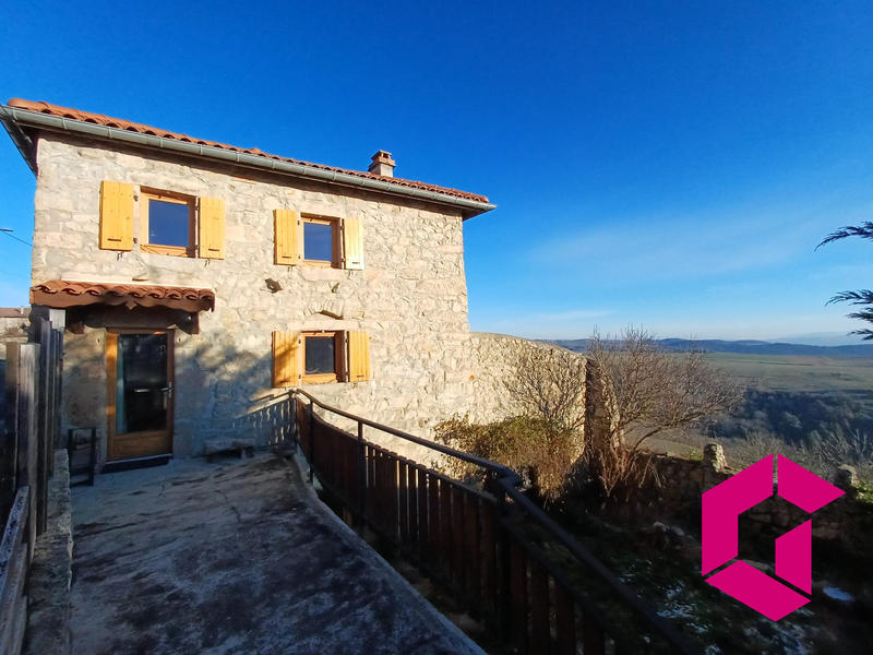 Maison ancienne - 78 m² - 4 pièces