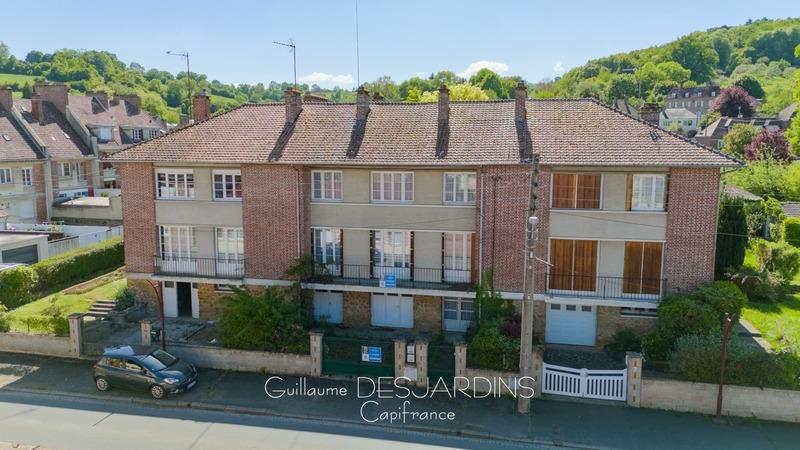 Maison de ville - 175 m² - 9 pièces
