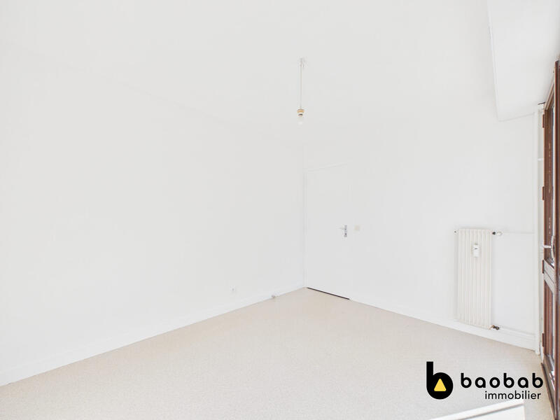 Appartement - 80 m² - 3 pièces