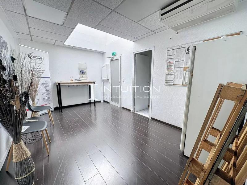 Local commercial - 78 m² - 4 pièces