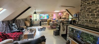 Maison - 900 m² - 4 pièces