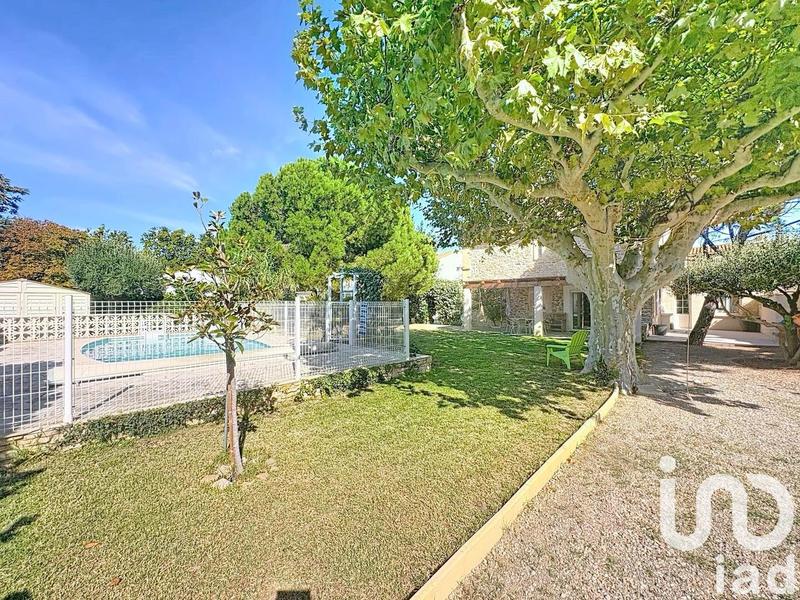 Maison - 268 m² - 9 pièces