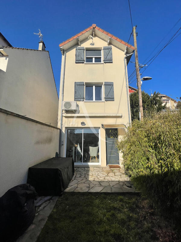 Maison - 108 m² - 5 pièces