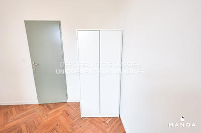 Chambre - 10 m² - 5 pièces