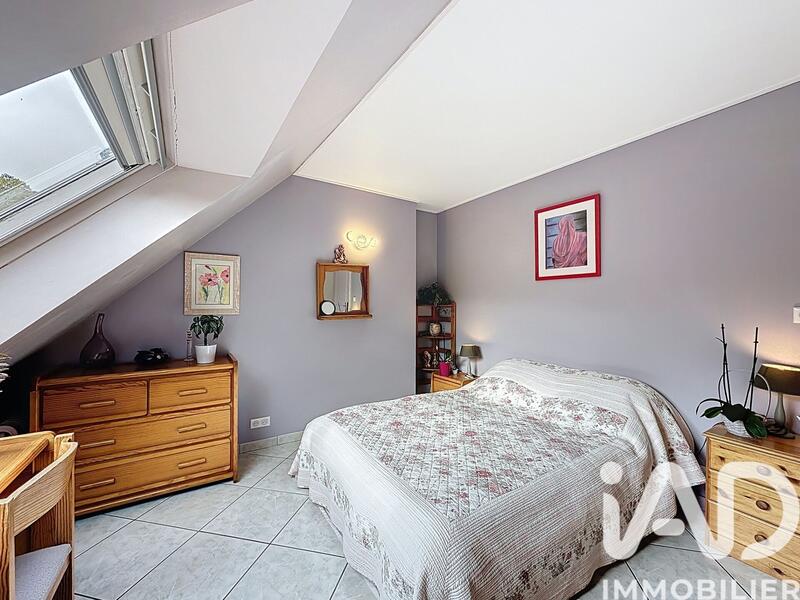 Maison - 230 m² - 7 pièces