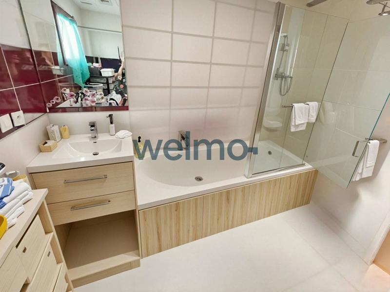 Appartement - 85 m² - 5 pièces