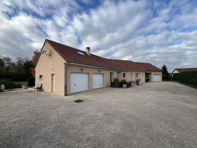 Maison - 133 m² - 5 pièces