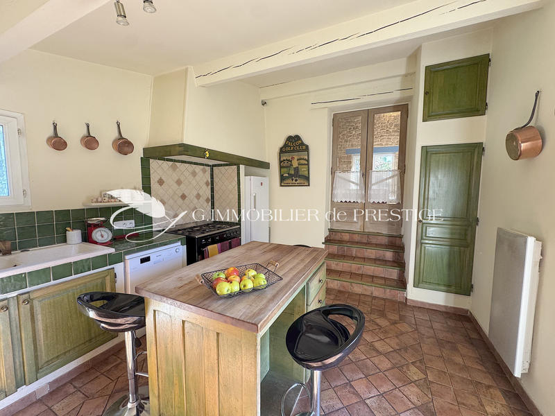 Bastide - 191 m² - 6 pièces