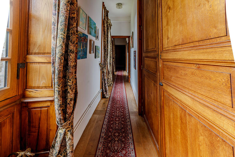 Demeure - 404 m² - 17 pièces